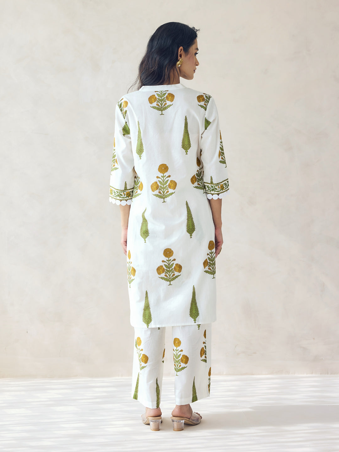 FIORRA Women's Off-White Floral Print Cotton Straight Kurta Set